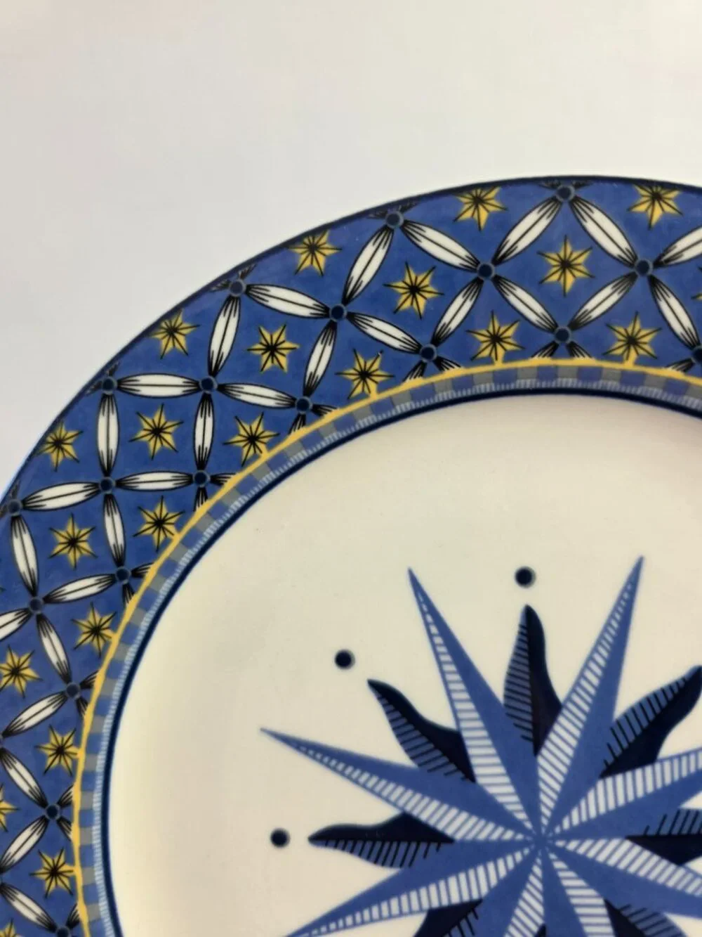 Victoria Beale Williamsburg Salad Plate Blue Yellow and Black Starburst Pattern
